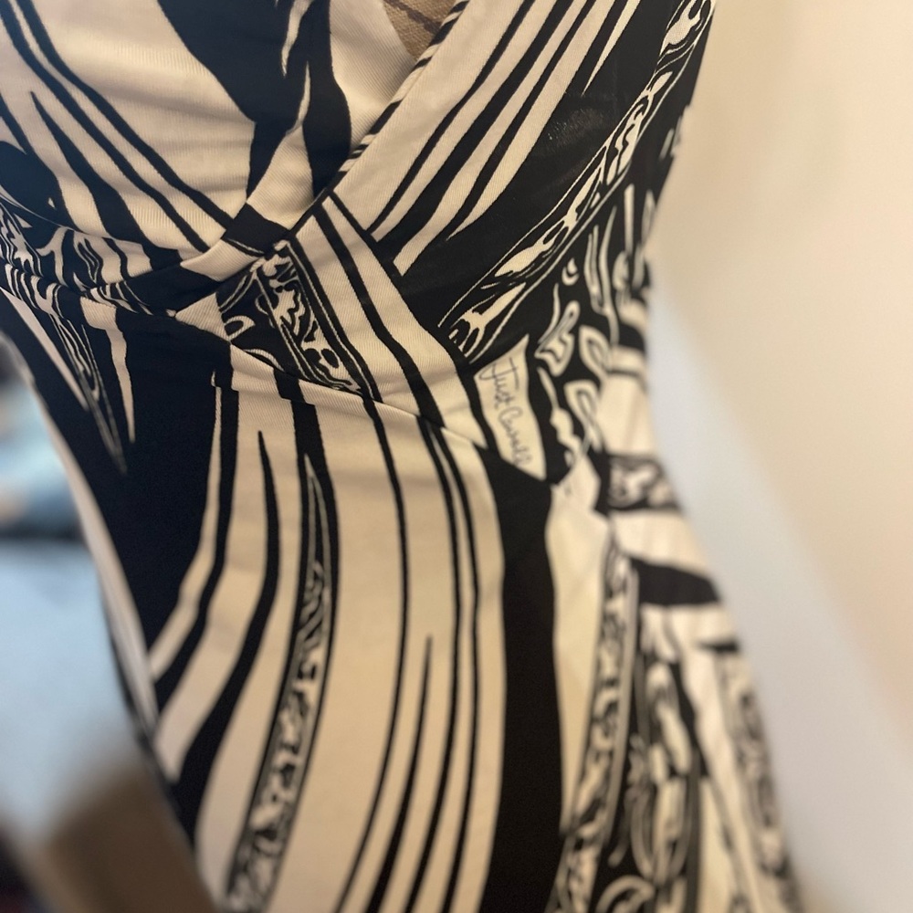 Just Cavalli Black and White V-Neck Graphic Sleeveless Tank - Picture 6 of 16